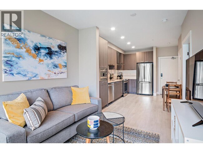 4690 Hawk Ln Unit 215