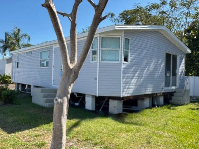 Photo - 2023 St Lucie Blvd