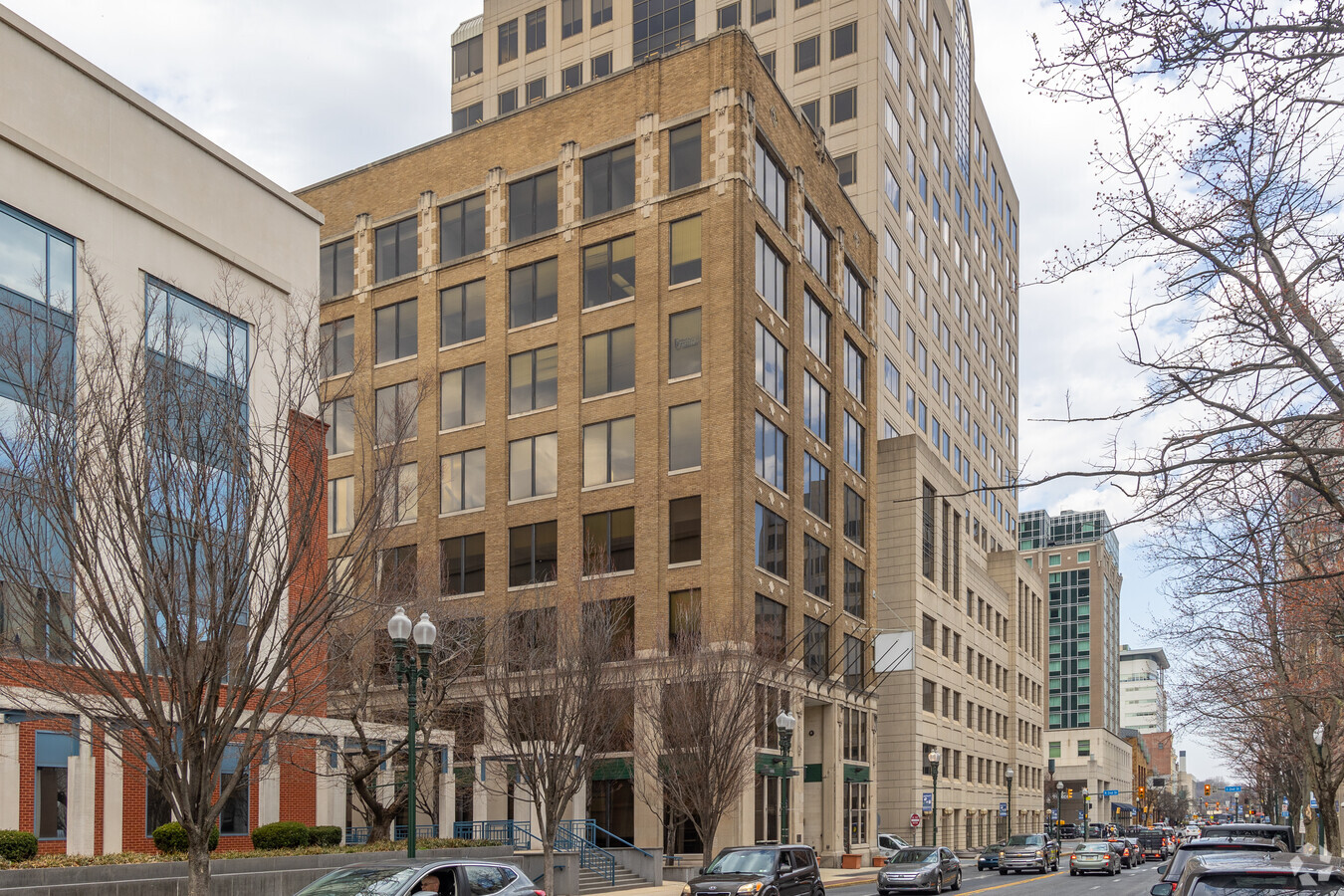 Photo - 112 Market St Apartments