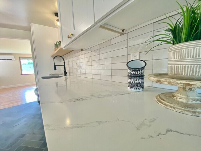 Photo - 203-207 N 38th Ave Unit 205 N 38th Ave