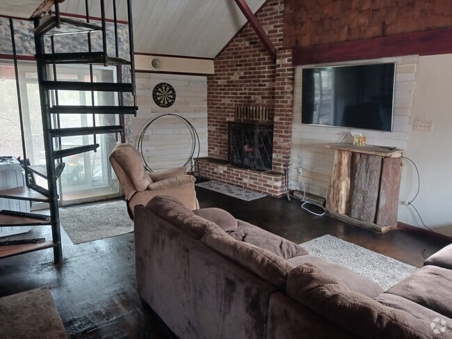 Building Photo - 486 Blue Knob Rd Unit C Rental