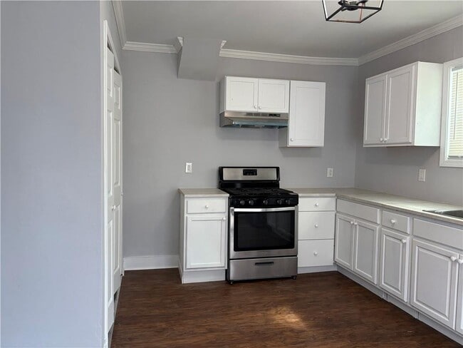 Photo - 2088 Cavanaugh Ave SE