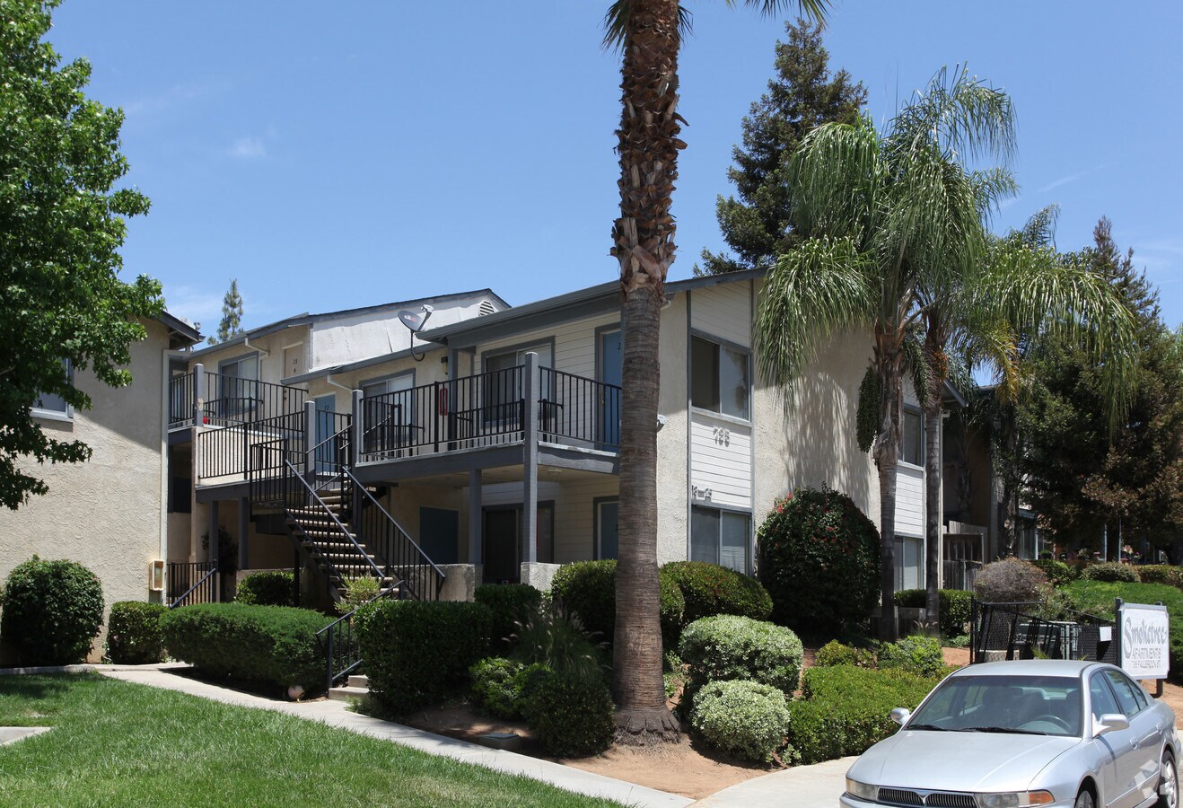 Smoketree Apartments - Smoketree Apartments