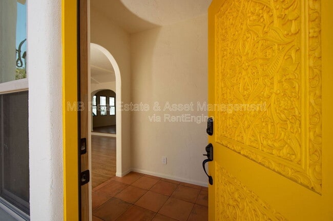 Photo - 1260 Ridgeley Dr