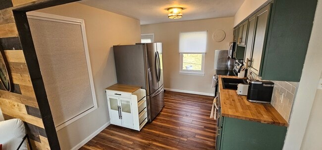 Photo - 2604 Tamm Ave