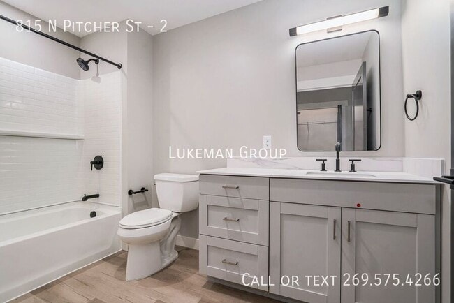 Photo - 815 N Pitcher St Unidad 2