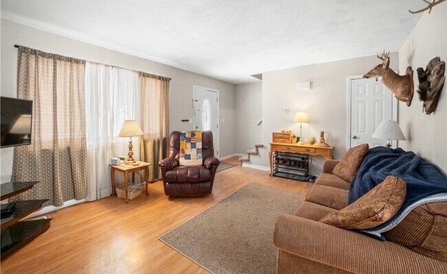 112 Town Ct