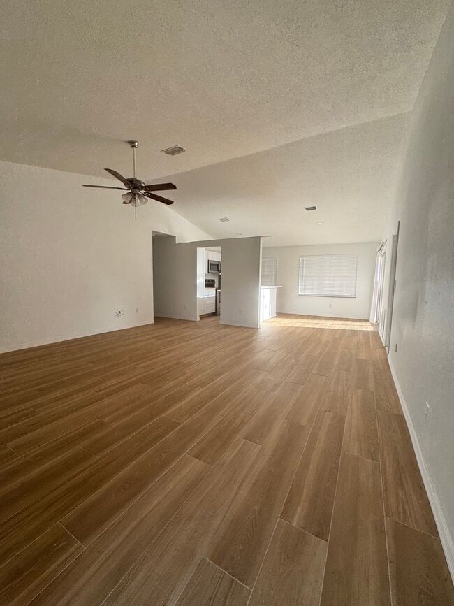 Photo - Charming 3/2 Home with open floor plan.