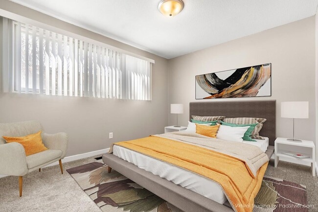 Photo - Park Place off Broadway