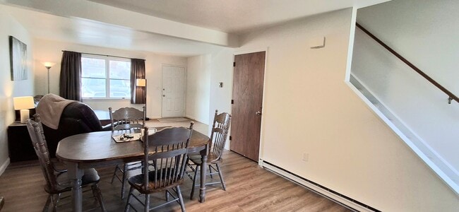 Photo - Newly Redone 2 Bed/1 Bath Apartment in Elizabethtown