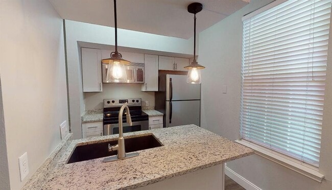 Photo - 2814 Nueces St Apartment Unit 104
