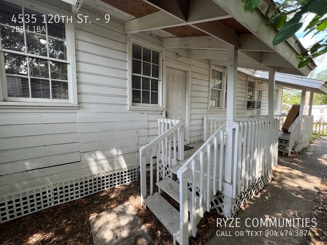 Photo - 4535 120th St Unidad 9