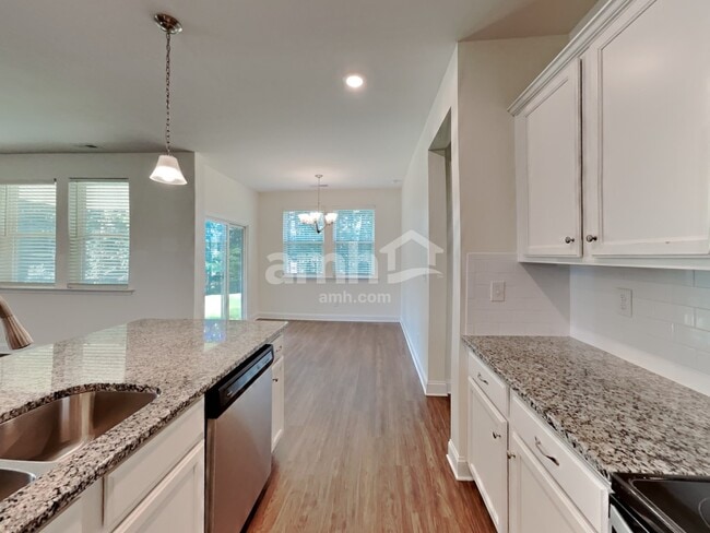 Photo - 155 Havenbrook Dr