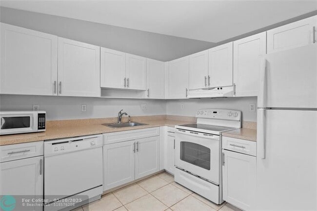 Photo - 4325 NW 5th Ave