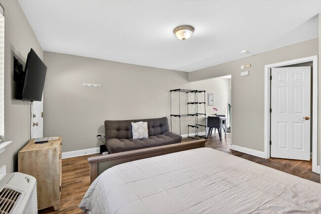 Photo - Furnished Studio - Accept TDY Unit 37