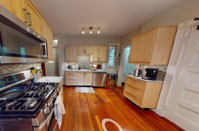 Photo - 107 Oxford St Unit 1