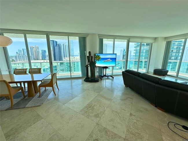 Building Photo - 16500 Collins Ave Unit 2551