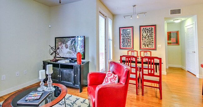 Connection at Buffalo Pointe Apartments