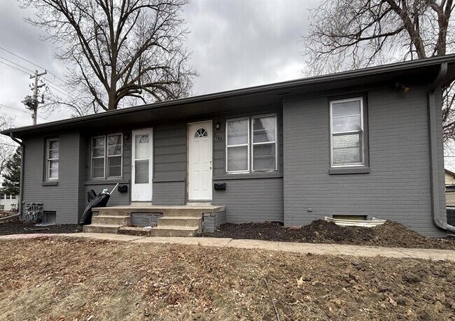 Photo - 2765 Everett St Rental