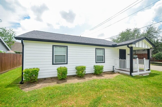 Photo - 6425 Sidney St Casa