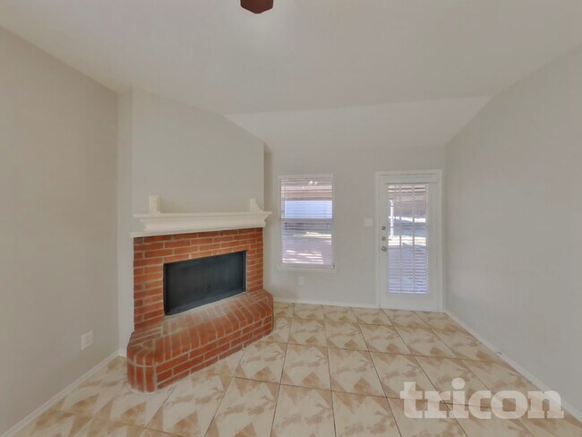 Photo - 7112 Avington Way