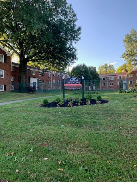 Camptron Apartments - Camptron Apartments