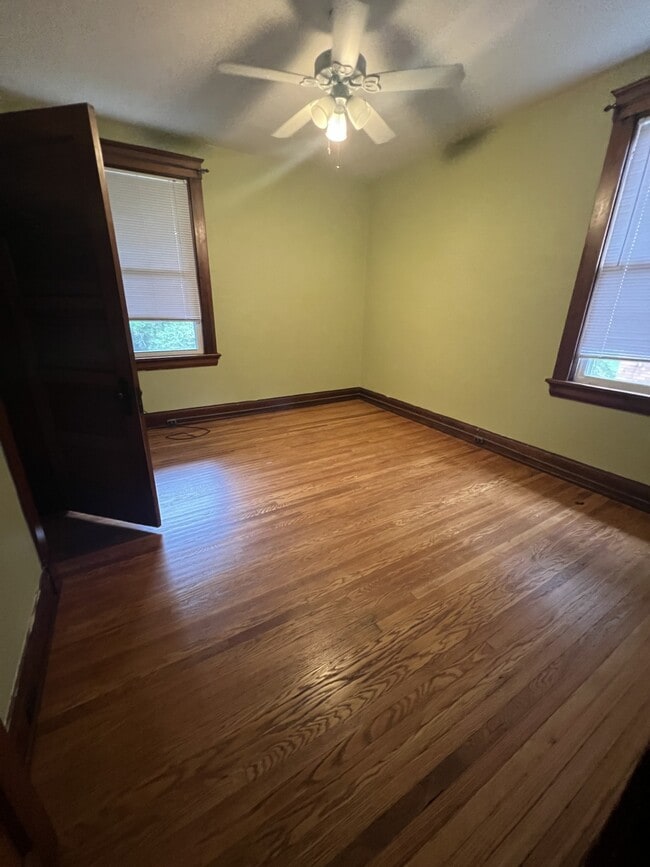 Photo - 3915 Lindley Ave Unit 2