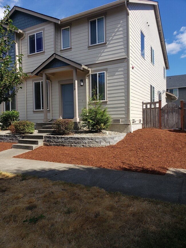 Photo - 1550 Craig Rd SE