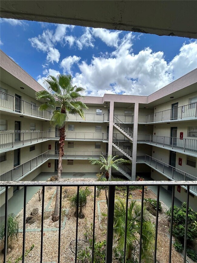 Photo - 1800 SW 81st Ave Unit 1309