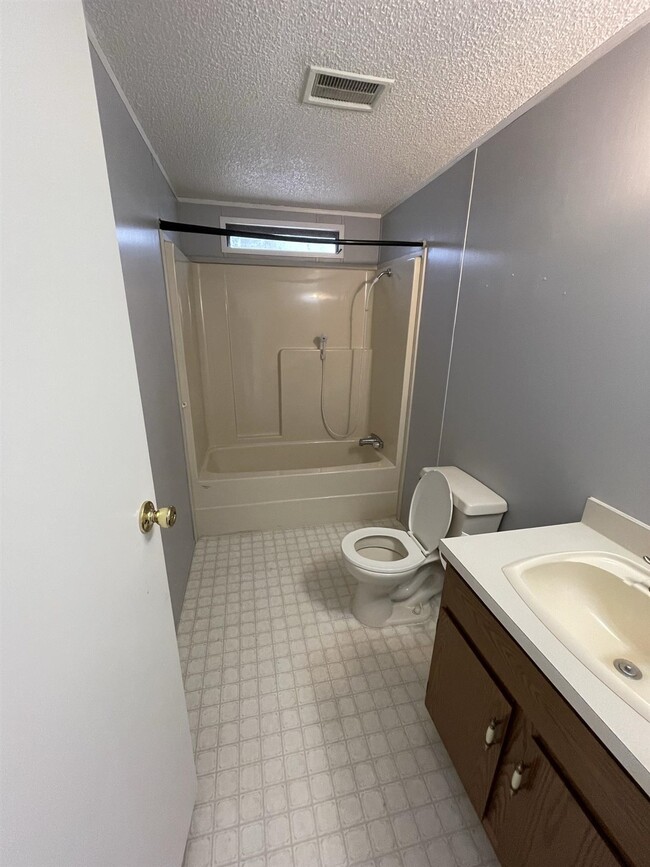 Photo - 5801 Flaxman St