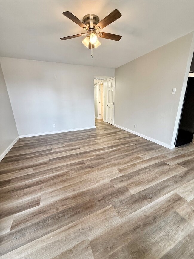 Photo - 103 E 7th St Unidad 1