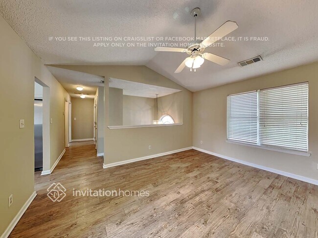 Photo - 445 Buffington Dr