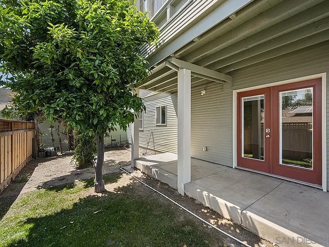 Building Photo - 1821 Cypress Ave Rental