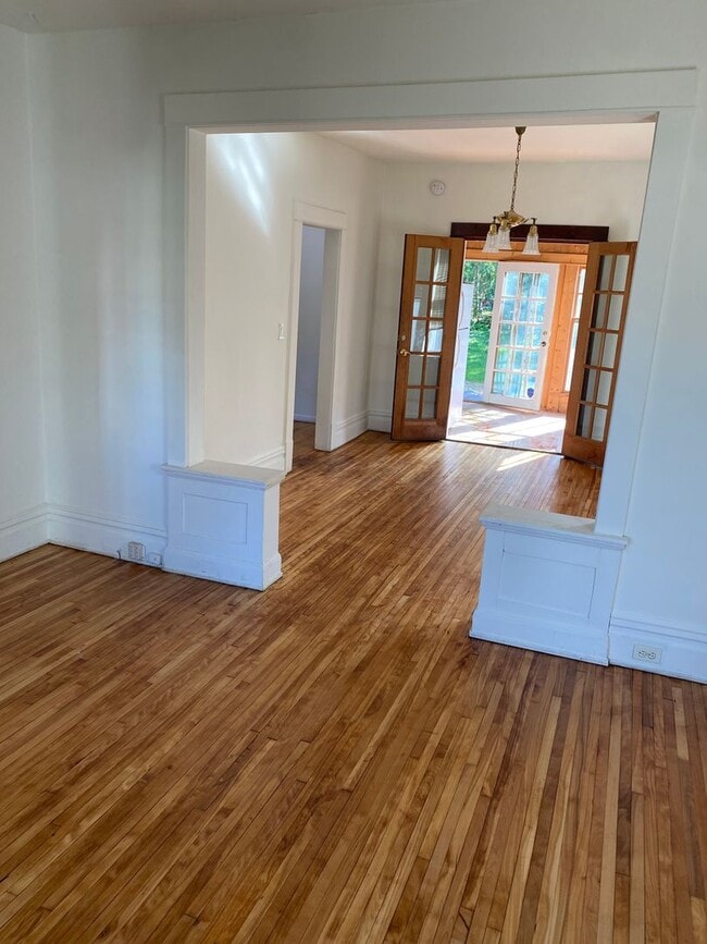 Photo - The Place to Be