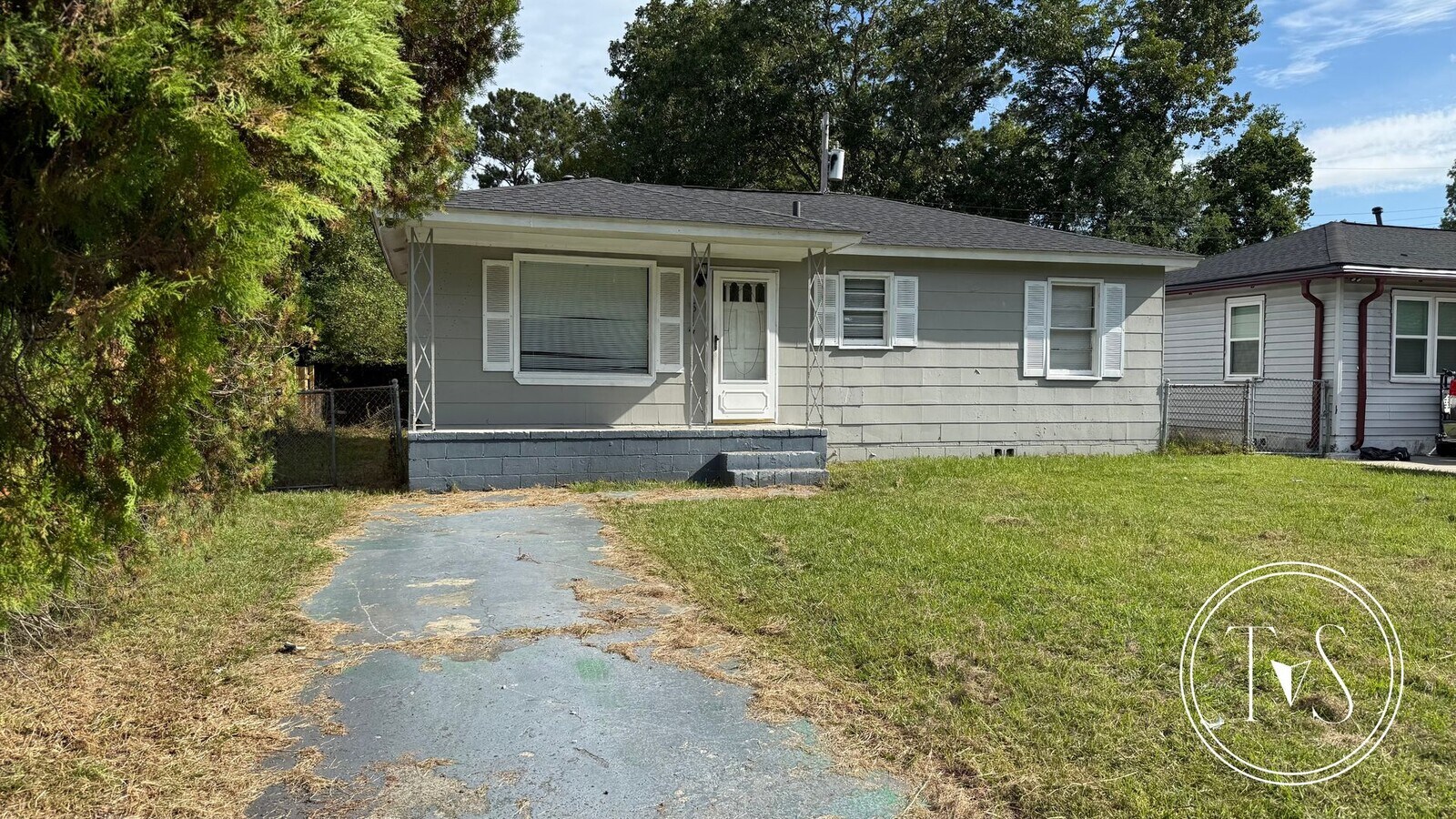 Photo - 1514 Heron St