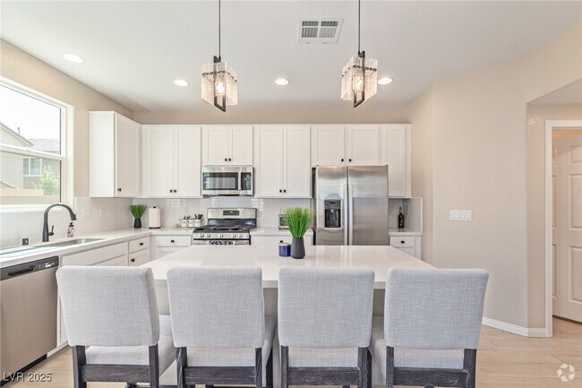 Building Photo - 10212 Starlit Cyn Ct Rental