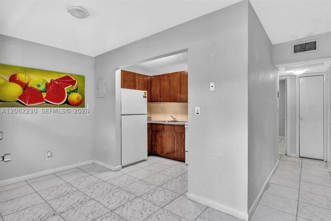 Photo - 4732 SW 33rd Ave Unit 203