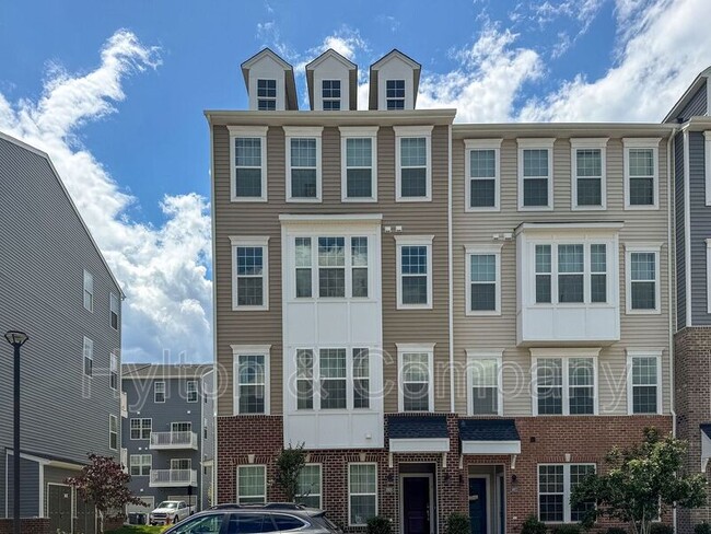 Building Photo - 5920 Whitehurst Ln