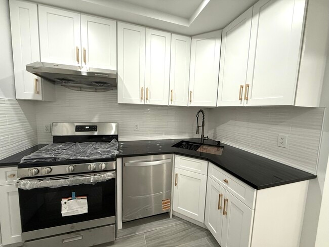 Photo - 3334 208th St