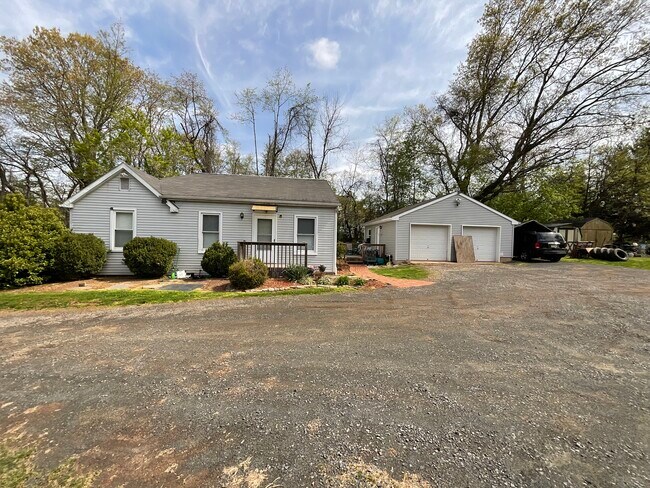 Photo - 50 Burnt Mill Rd