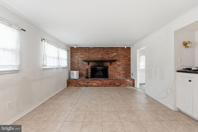 Photo - 8609 Woodview Dr