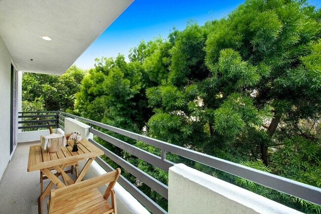 Photo - 311 S. Swall Drive Apartments