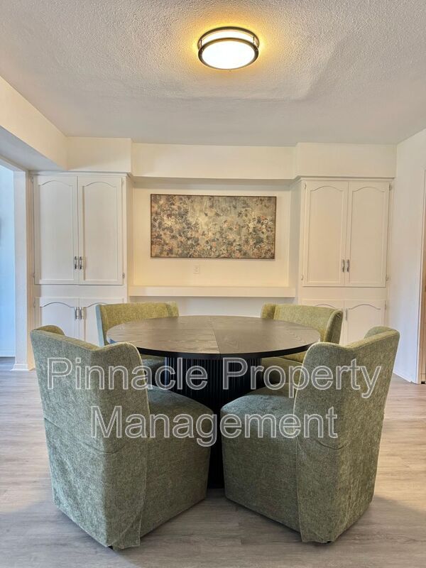 Photo - 2408 Lindenwood Dr