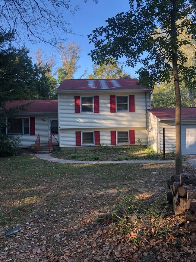 1235 E Matlock Rd