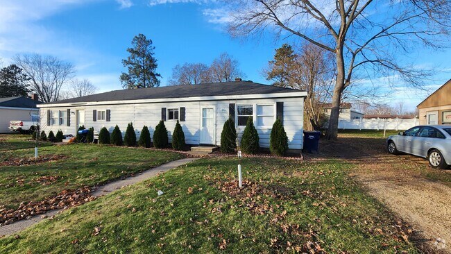 Building Photo - 706/708 E Division St. Unit 708 Rental