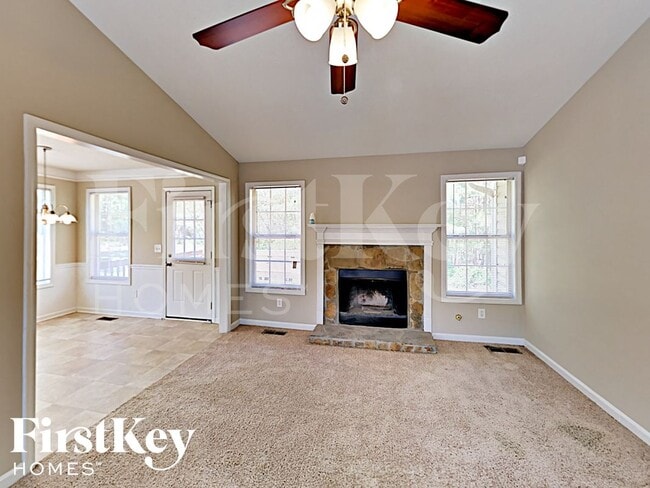 Photo - 376 Tuscany Trce