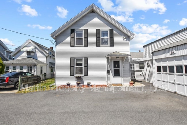 Building Photo - 12 Lowell Pl