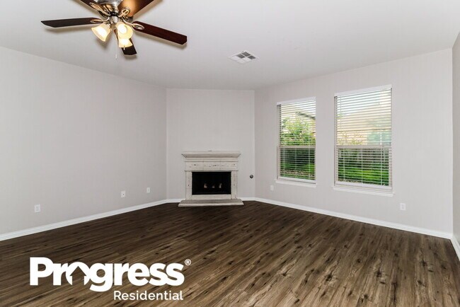 Photo - 242 Coral Stone Trail