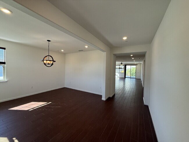 Photo - 7428 Beach Pine Way