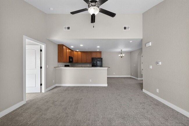 Photo - 4955 Hahns Peak Dr